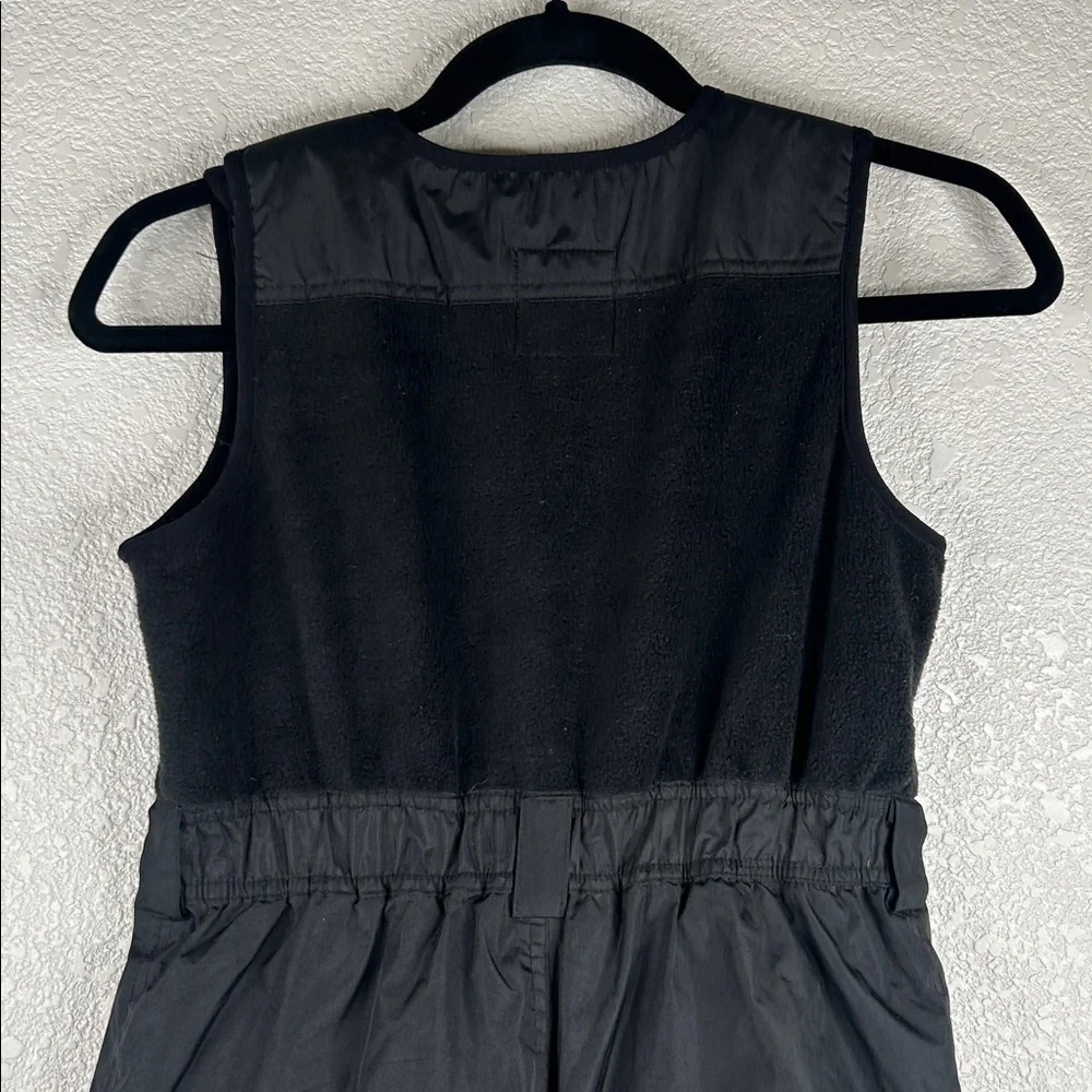 VERTICAL 9 vertical black